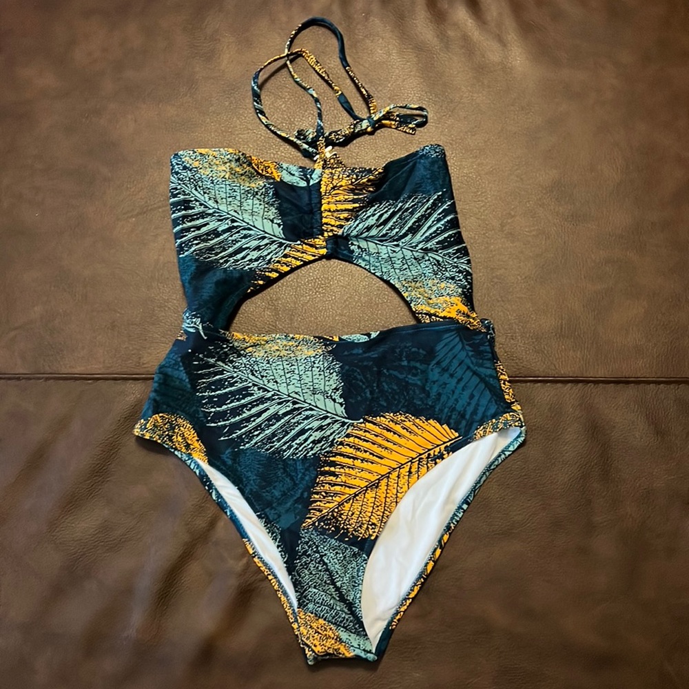 Cupshe one piece swimsuit